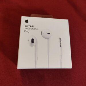 Apple EarPods Wired Headphones w/ 3.5mm Plug